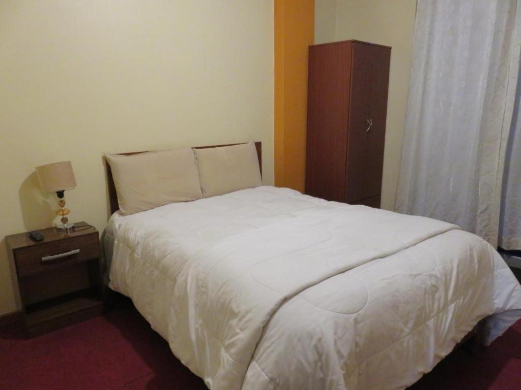 Bed and breakfast Marlon'S House Puno-Peru Extérieur photo